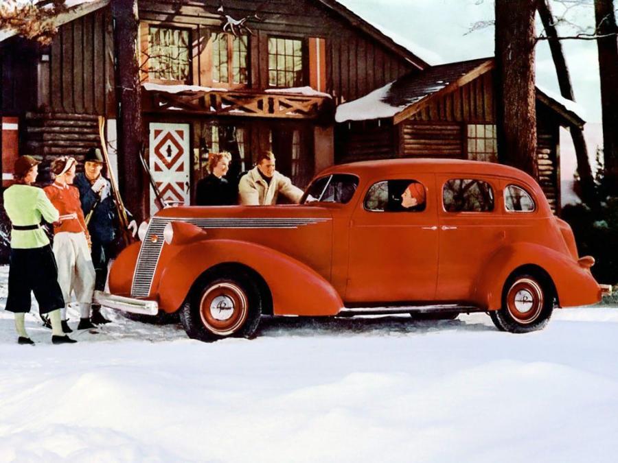  Studebaker Dictator Cruising Sedan 1937 года  (фото 1 из 2)